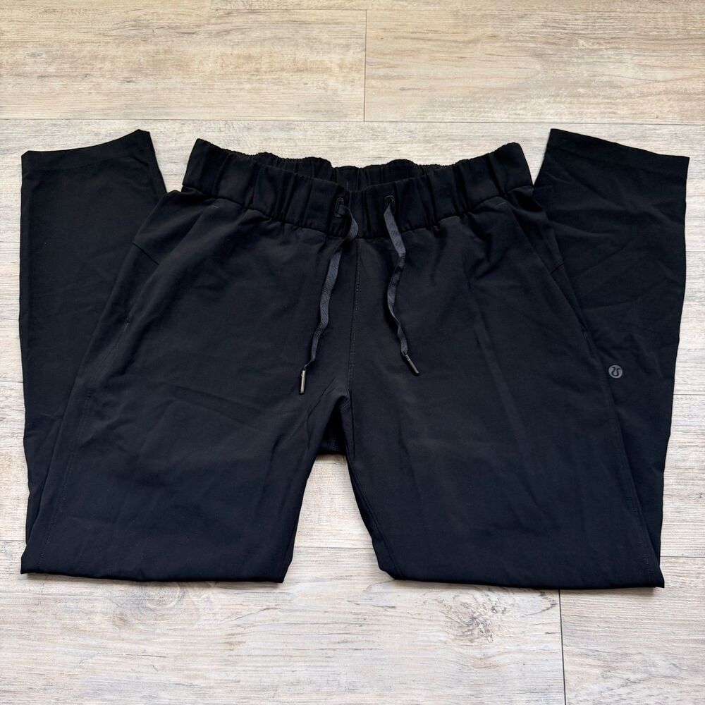 Lululemon On The Fly Pant Woven Black Size 8 26" Inseam Travel Career Athleisure